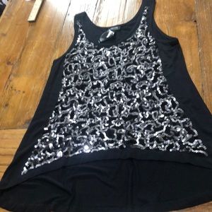 Ladies sleeveless black top with sequins NWT